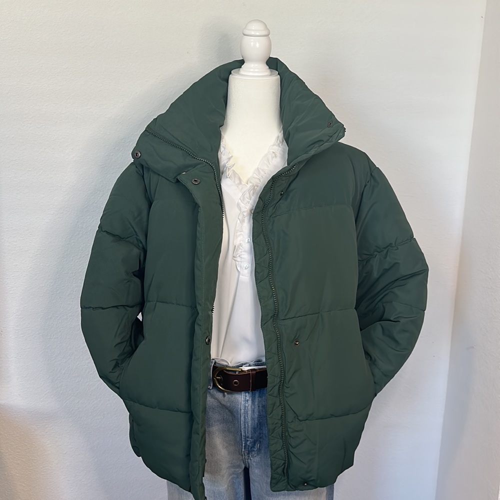 NWT Splendid Cali Puffer in forest green